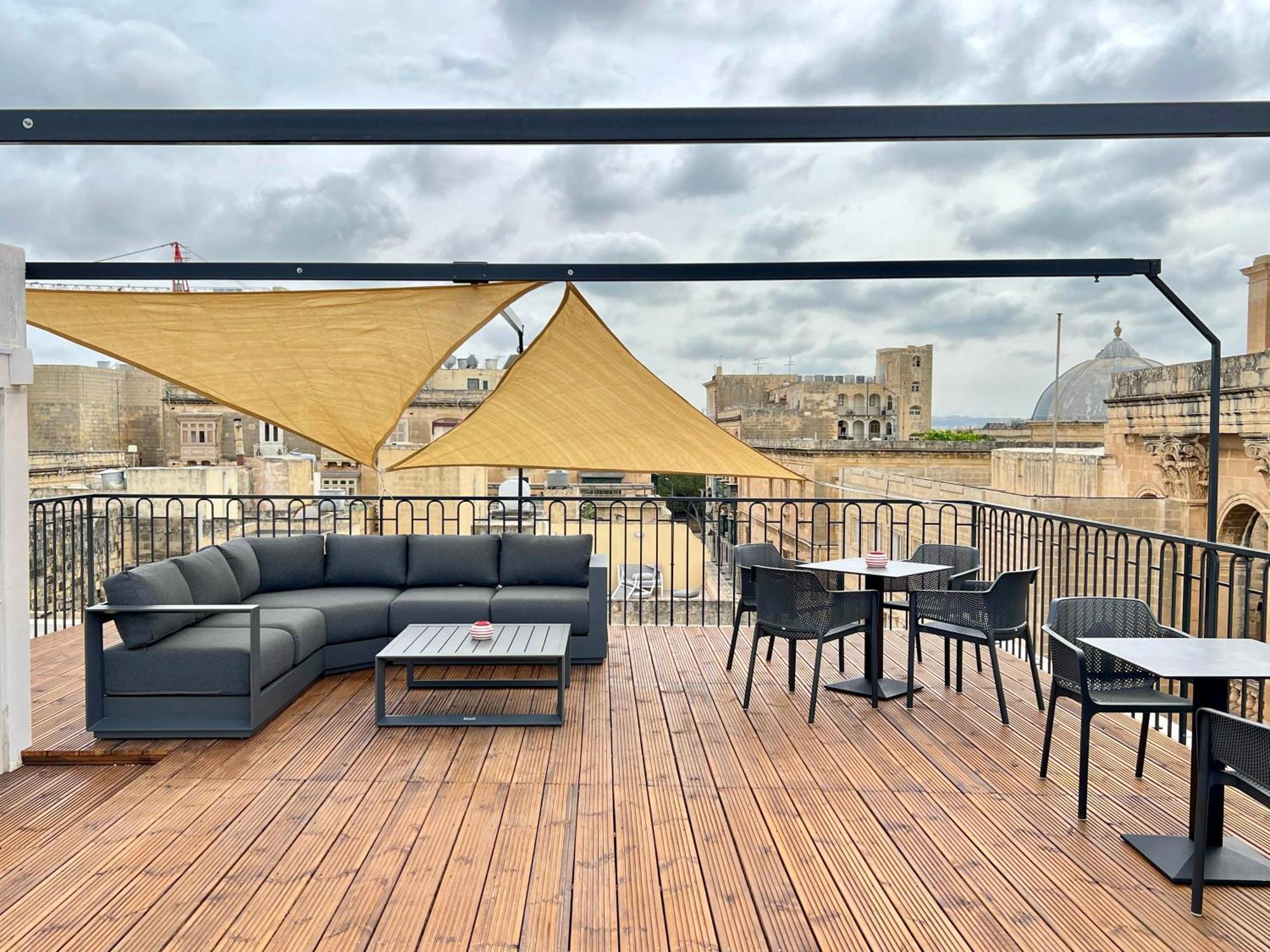 Florette Suite Designer Finish With Stunning Lounge Terrace By Arcobnb Floriana Exterior foto